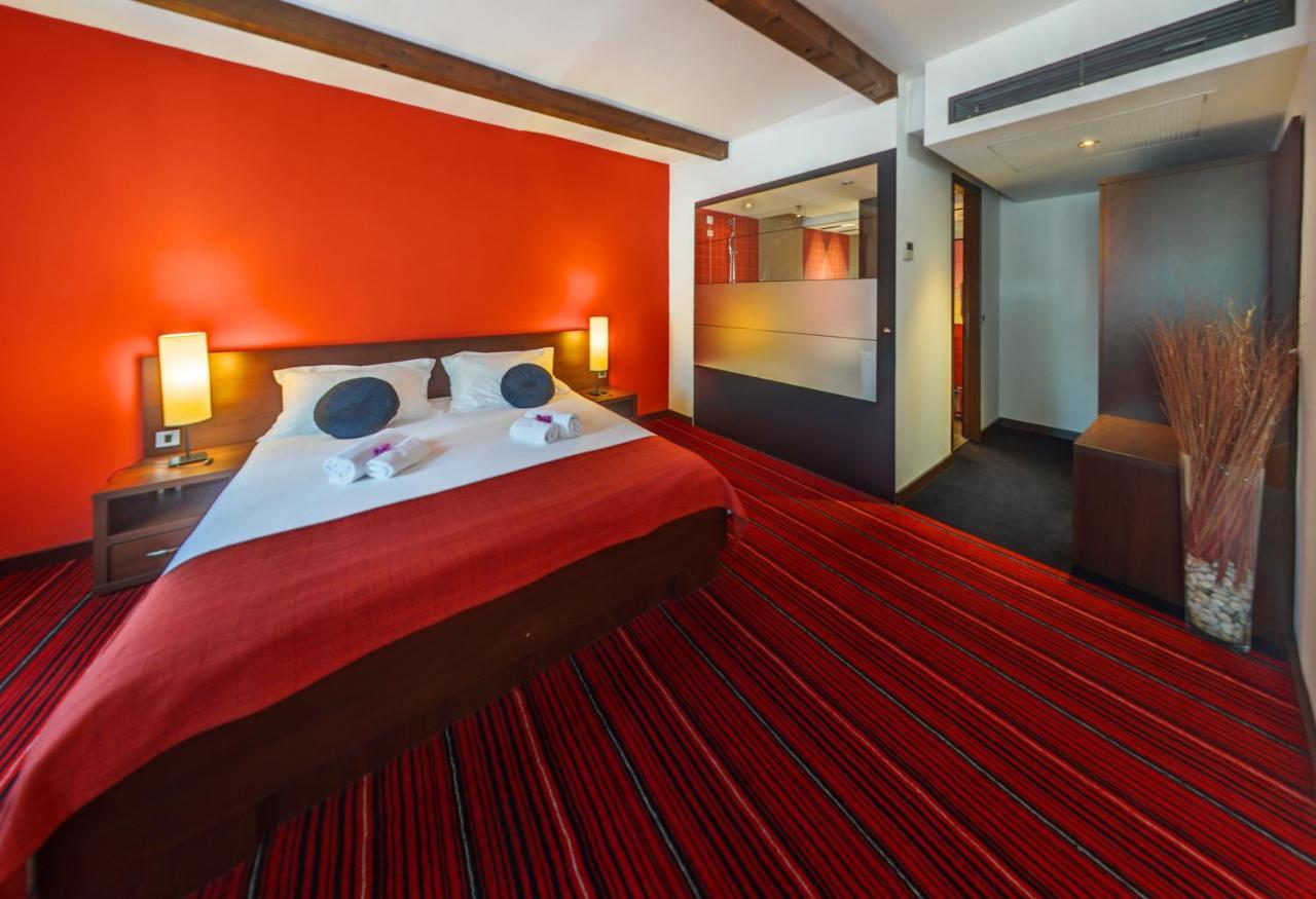 Hotel Villa Donat Свети свети Филип и Яков Екстериор снимка