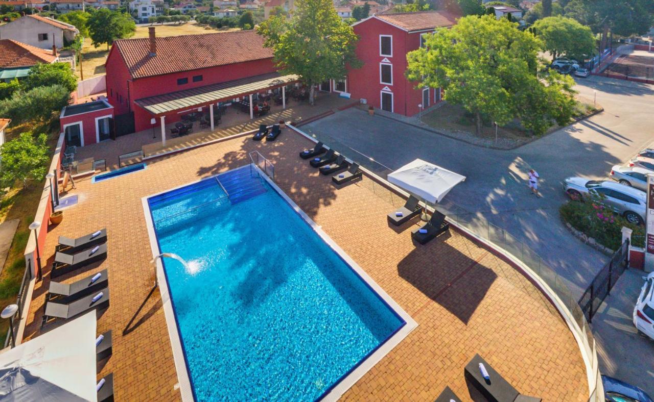 Hotel Villa Donat Свети свети Филип и Яков Екстериор снимка