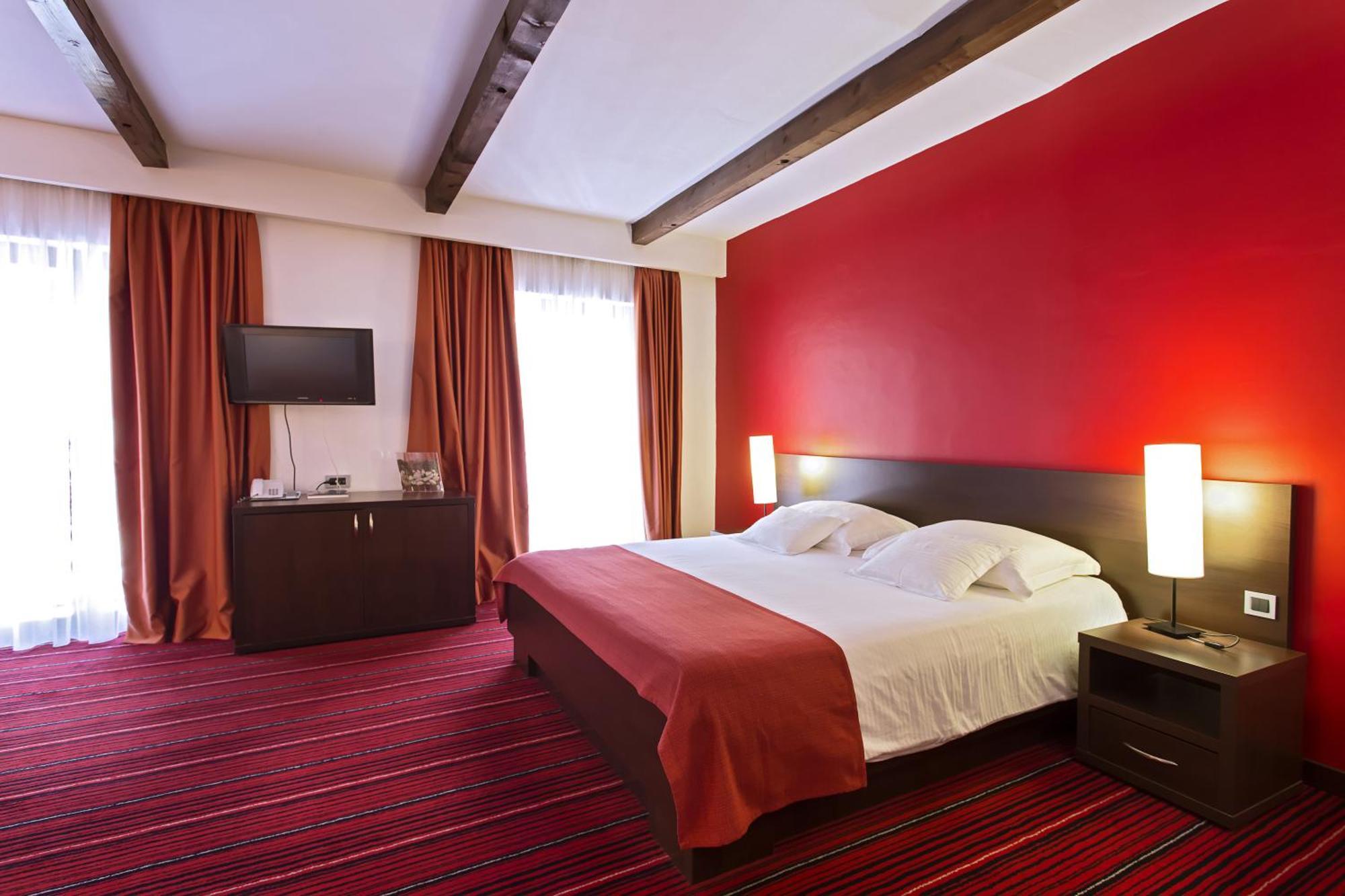 Hotel Villa Donat Свети свети Филип и Яков Стая снимка